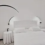 Eveline 2 - Piscina Privata O Jacuzzi Ξενοδοχείο