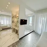 فندق Eveline 2 - Piscina Privata O Jacuzzi 4*