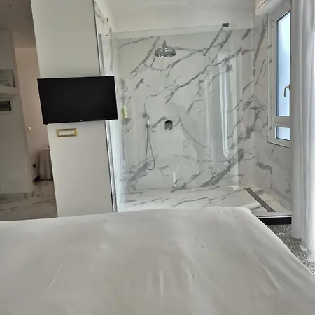 Otel Eveline 2 - Piscina Privata O Jacuzzi Sanremo