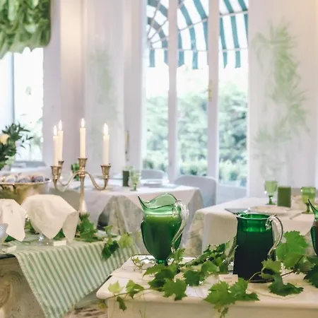 Eveline 2 - Piscina Privata O Jacuzzi 4*