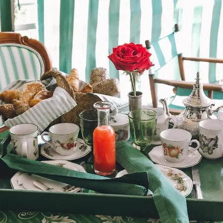 Eveline 2 - Piscina Privata O Jacuzzi Hotel 4*