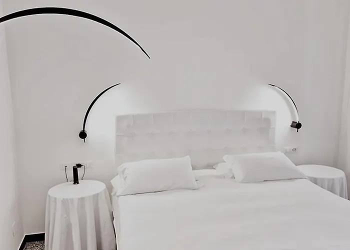 Eveline 2 - Piscina Privata O Jacuzzi Hotel