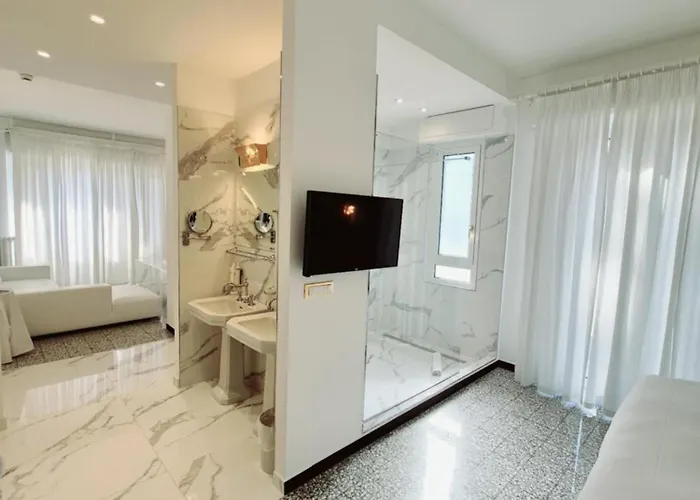 Hotel Eveline 2 - Piscina Privata O Jacuzzi 4*