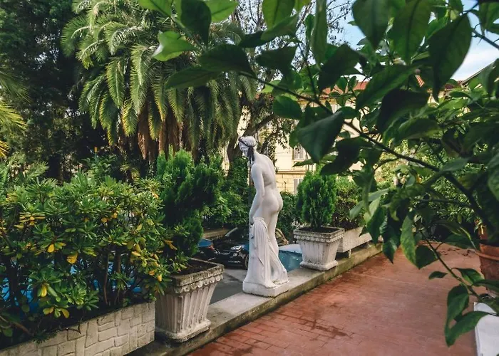 Eveline 2 - Piscina Privata O Jacuzzi Hotel Sanremo