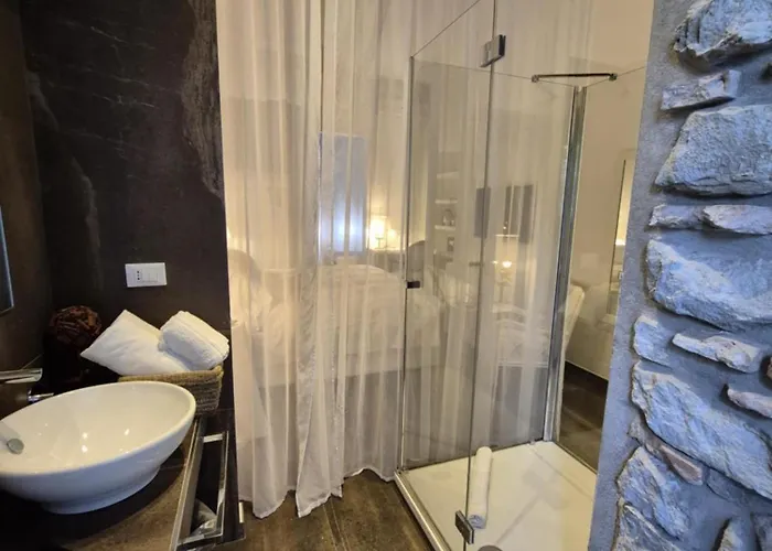 Eveline 2 - Piscina Privata O Jacuzzi 4*