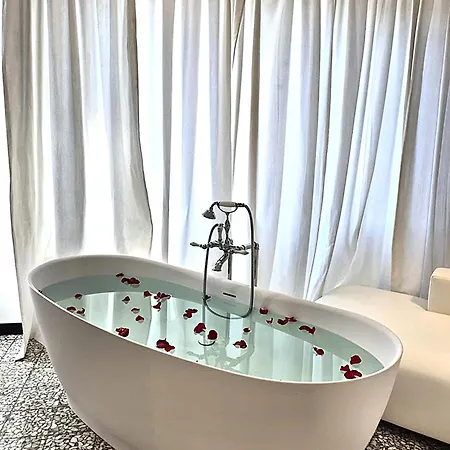 Hotel Eveline 2 - Piscina Privata O Jacuzzi 4*