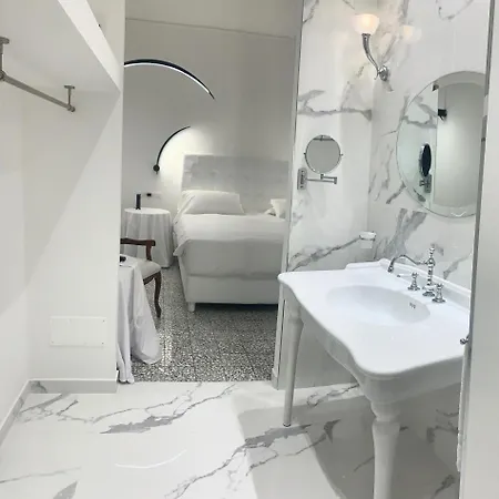 Eveline 2 - Piscina Privata O Jacuzzi 4* Sanremo