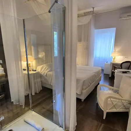 Eveline 2 - Piscina Privata O Jacuzzi Hotel Sanremo