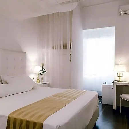 Eveline 2 - Piscina Privata O Jacuzzi Hotel 4*