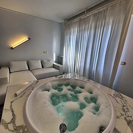Eveline 2 - Piscina Privata O Jacuzzi Hotel