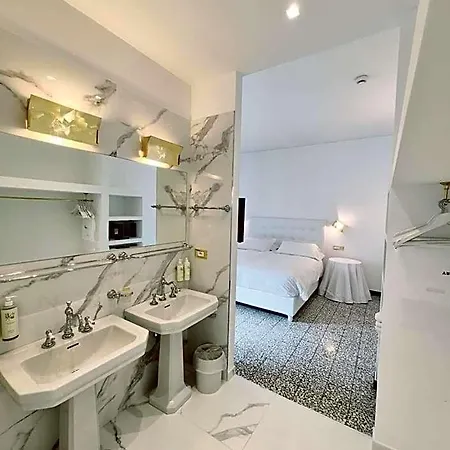 Eveline 2 - Piscina Privata O Jacuzzi Hotel